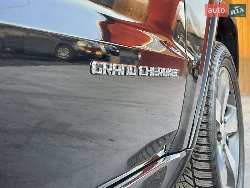 Внедорожник / Кроссовер Jeep Grand Cherokee 2016 в Млинове