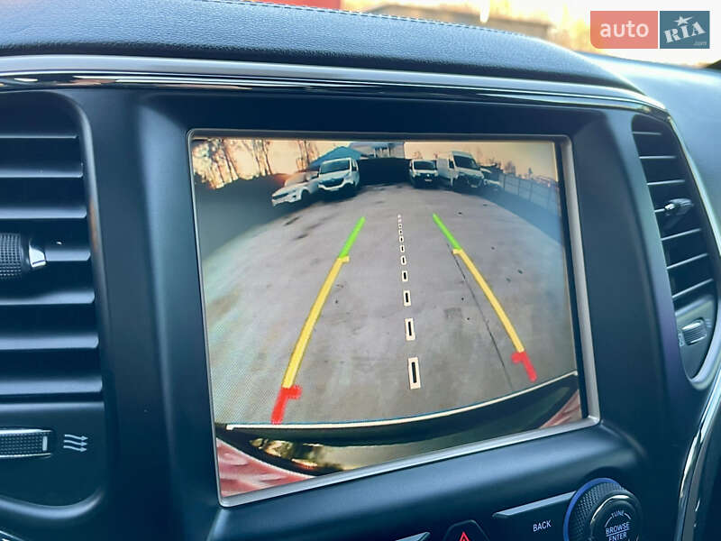 Внедорожник / Кроссовер Jeep Grand Cherokee 2016 в Млинове