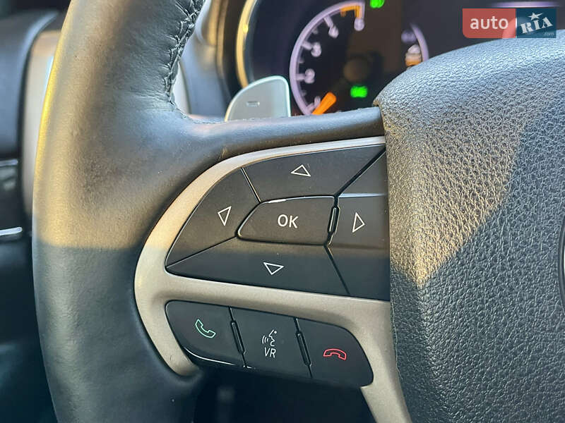 Внедорожник / Кроссовер Jeep Grand Cherokee 2016 в Млинове