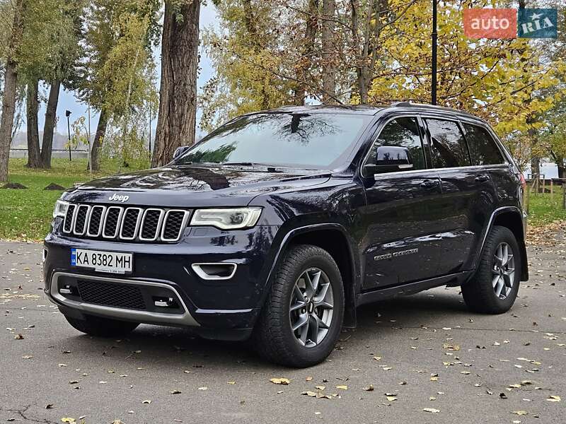 Внедорожник / Кроссовер Jeep Grand Cherokee 2018 в Киеве
