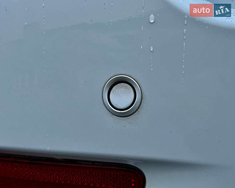 Внедорожник / Кроссовер Jeep Grand Cherokee 2019 в Киеве фото 14 Внедорожник / Кроссовер Jeep Grand Cherokee 2019 в Киеве