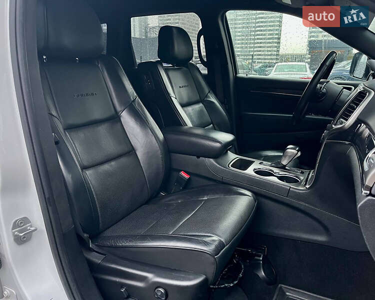 Внедорожник / Кроссовер Jeep Grand Cherokee 2019 в Киеве фото 33 Внедорожник / Кроссовер Jeep Grand Cherokee 2019 в Киеве