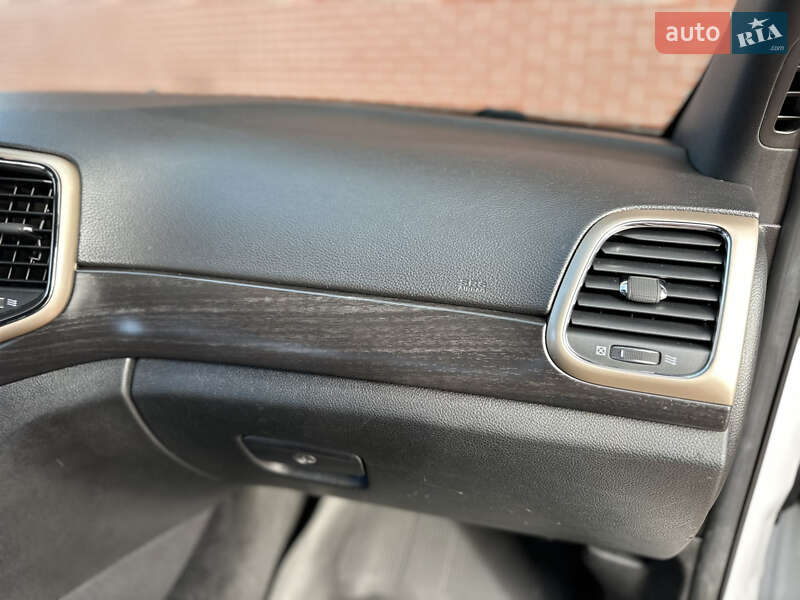 Внедорожник / Кроссовер Jeep Grand Cherokee 2013 в Одессе