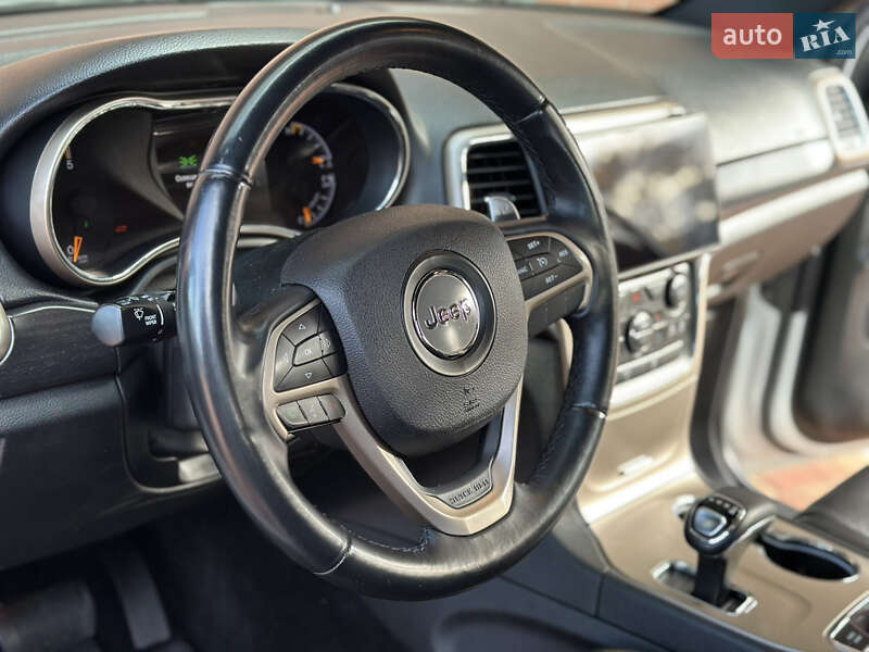 Внедорожник / Кроссовер Jeep Grand Cherokee 2013 в Одессе