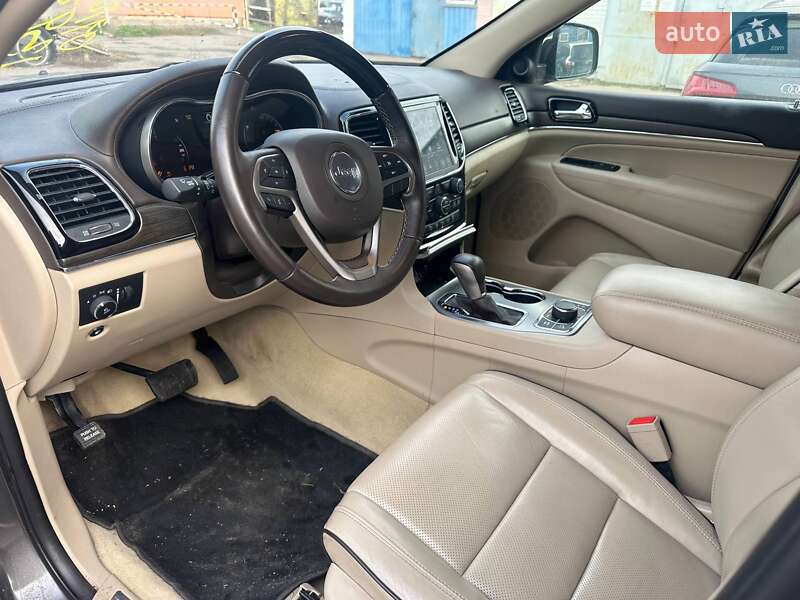 Внедорожник / Кроссовер Jeep Grand Cherokee 2019 в Полтаве
