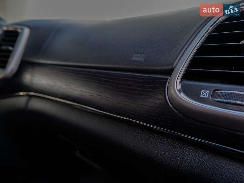 Внедорожник / Кроссовер Jeep Grand Cherokee 2018 в Киеве