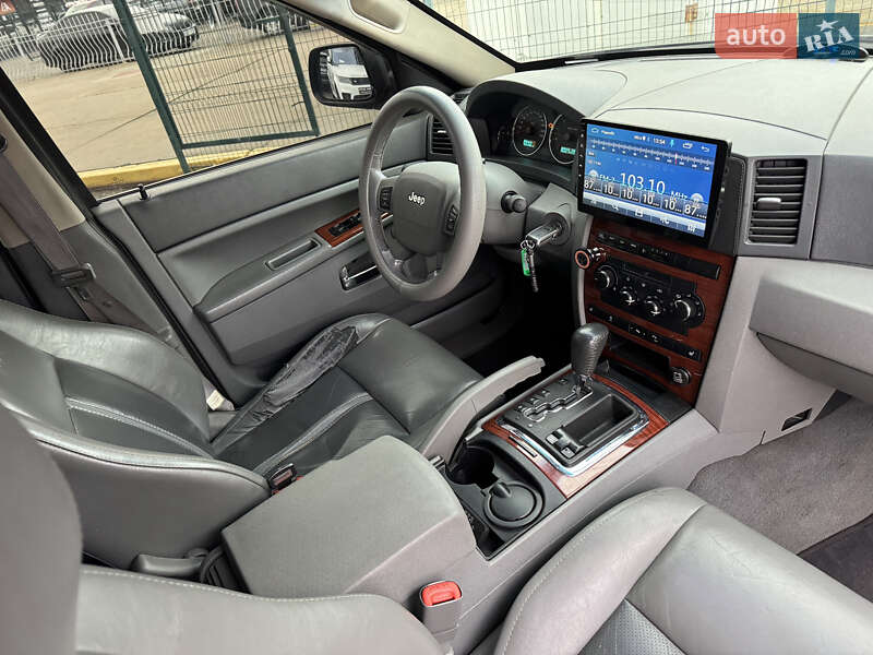 Внедорожник / Кроссовер Jeep Grand Cherokee 2005 в Киеве