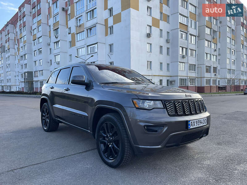 Внедорожник / Кроссовер Jeep Grand Cherokee 2019 в Харькове