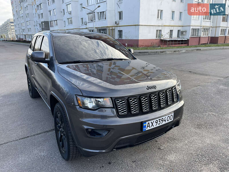 Внедорожник / Кроссовер Jeep Grand Cherokee 2019 в Харькове