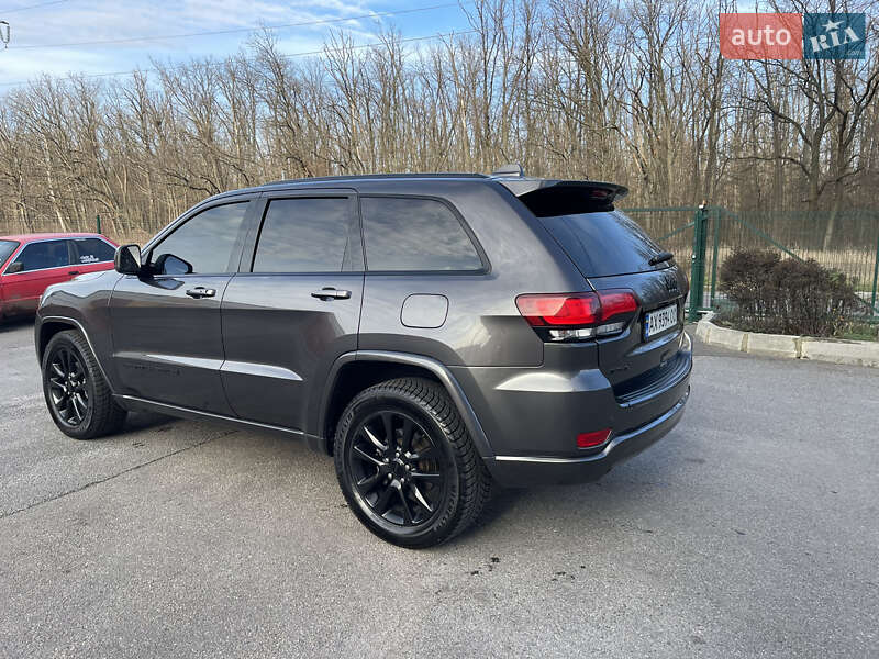 Внедорожник / Кроссовер Jeep Grand Cherokee 2019 в Харькове