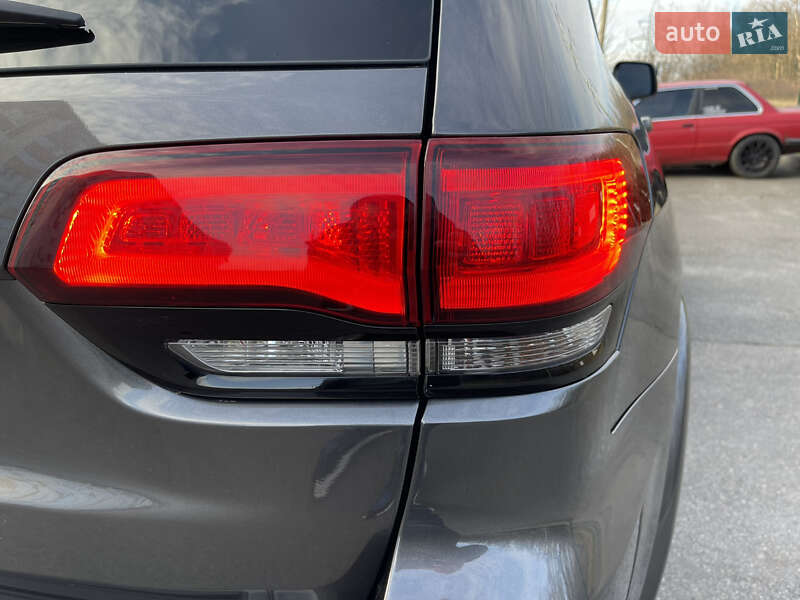 Внедорожник / Кроссовер Jeep Grand Cherokee 2019 в Харькове