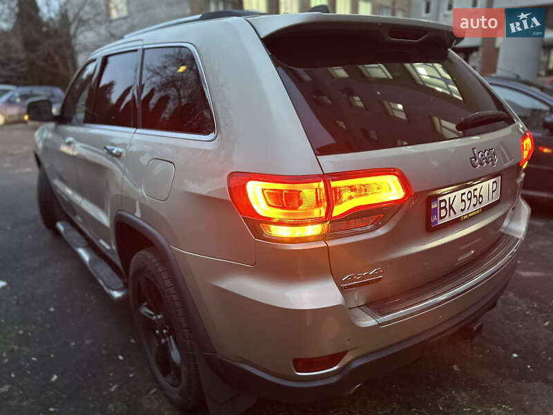 Внедорожник / Кроссовер Jeep Grand Cherokee 2013 в Ровно