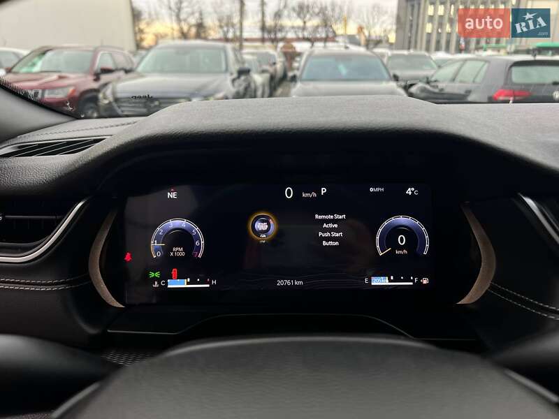 Внедорожник / Кроссовер Jeep Grand Cherokee 2023 в Ивано-Франковске