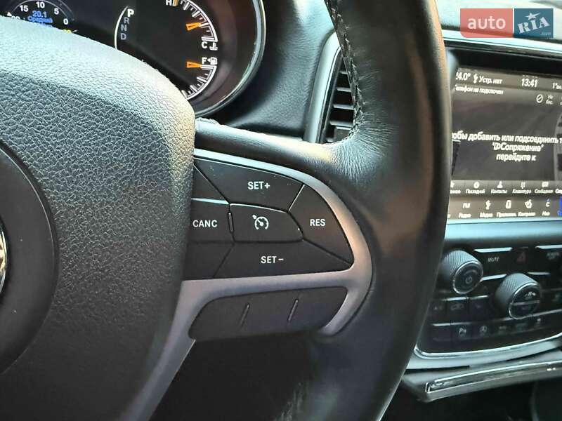 Позашляховик / Кросовер Jeep Grand Cherokee 2018 в Львові