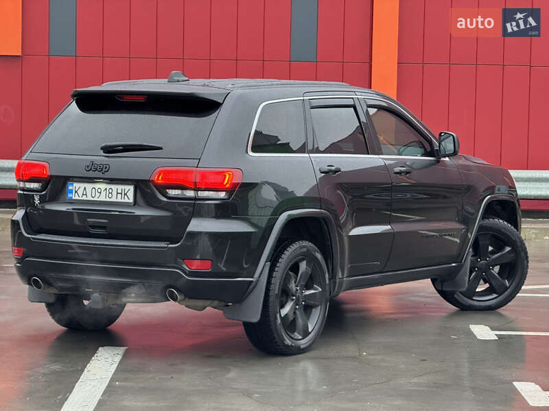 Внедорожник / Кроссовер Jeep Grand Cherokee 2015 в Киеве