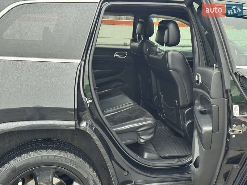 Внедорожник / Кроссовер Jeep Grand Cherokee 2015 в Киеве