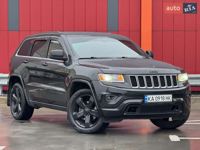 Внедорожник / Кроссовер Jeep Grand Cherokee 2015 в Киеве