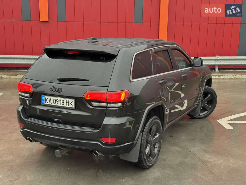 Внедорожник / Кроссовер Jeep Grand Cherokee 2015 в Киеве