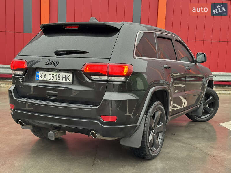 Внедорожник / Кроссовер Jeep Grand Cherokee 2015 в Киеве