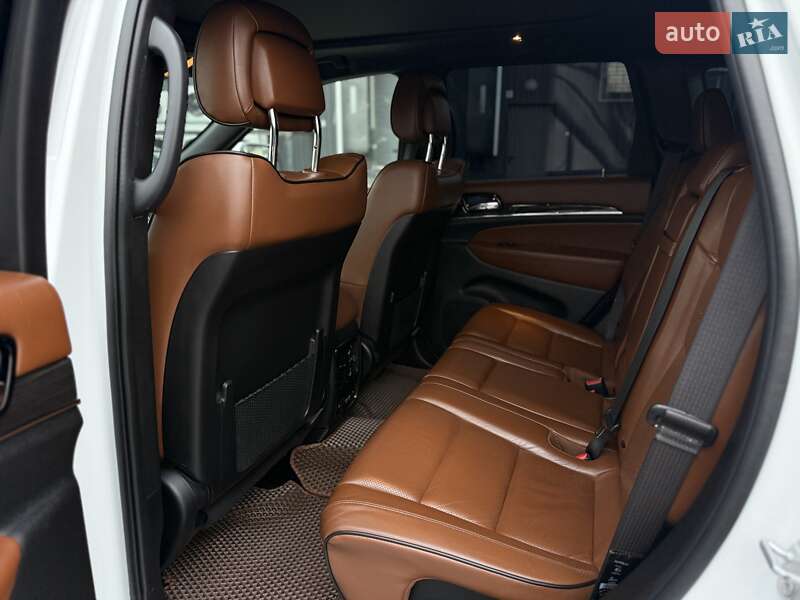 Внедорожник / Кроссовер Jeep Grand Cherokee 2021 в Броварах