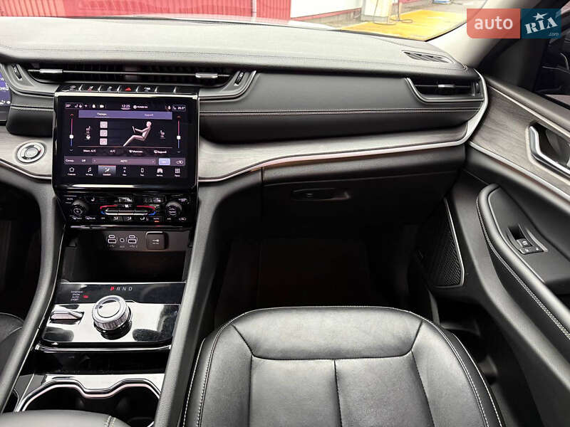 Внедорожник / Кроссовер Jeep Grand Cherokee 2021 в Киеве