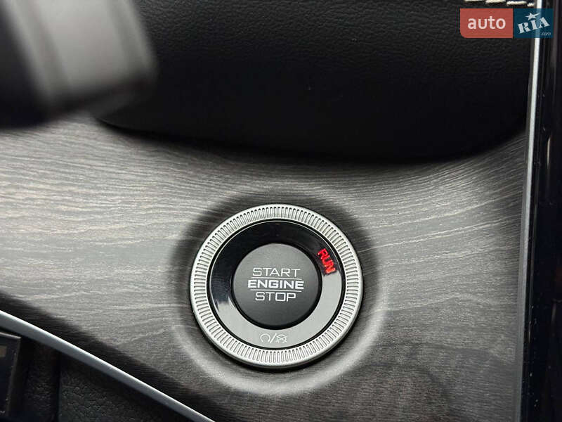 Внедорожник / Кроссовер Jeep Grand Cherokee 2021 в Киеве