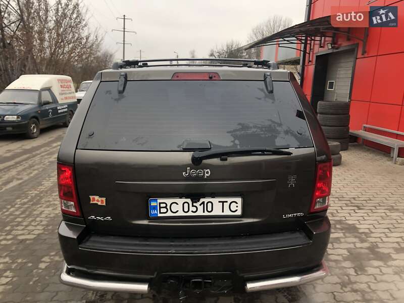 Внедорожник / Кроссовер Jeep Grand Cherokee 2005 в Калуше