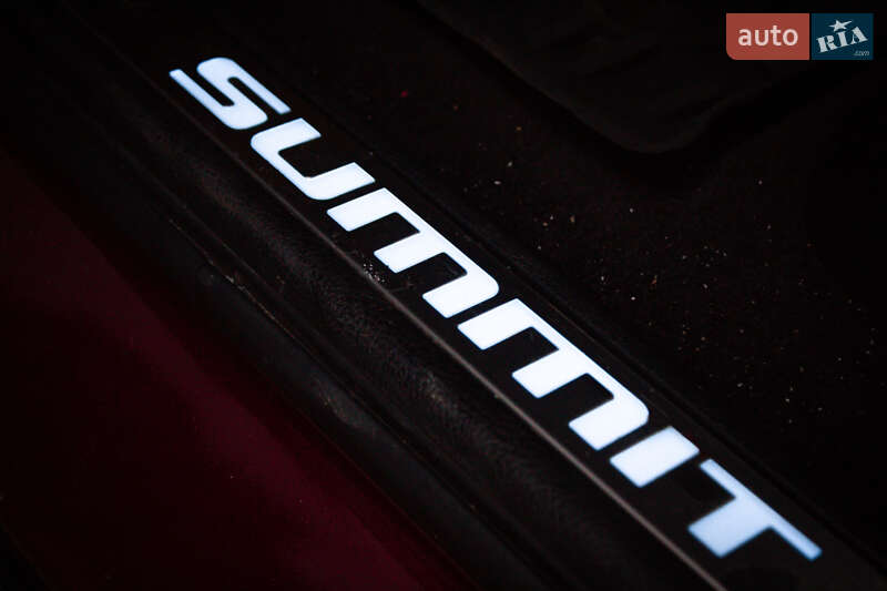Внедорожник / Кроссовер Jeep Grand Cherokee 2017 в Киеве фото 49 Внедорожник / Кроссовер Jeep Grand Cherokee 2017 в Киеве