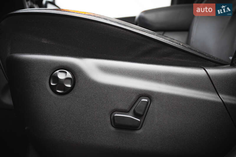 Внедорожник / Кроссовер Jeep Grand Cherokee 2017 в Киеве фото 33 Внедорожник / Кроссовер Jeep Grand Cherokee 2017 в Киеве