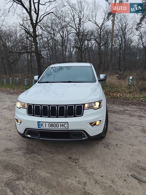 Внедорожник / Кроссовер Jeep Grand Cherokee 2018 в Киеве