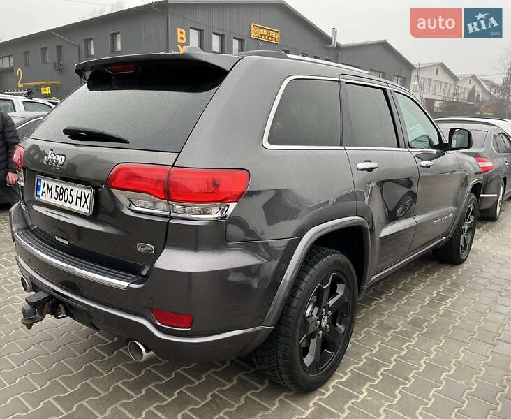 Внедорожник / Кроссовер Jeep Grand Cherokee 2015 в Киеве