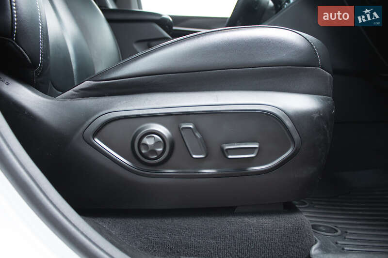 Внедорожник / Кроссовер Jeep Grand Cherokee 2022 в Киеве