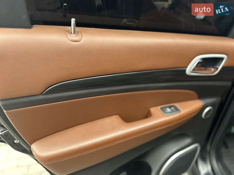 Внедорожник / Кроссовер Jeep Grand Cherokee 2021 в Хмельницком фото 17 Внедорожник / Кроссовер Jeep Grand Cherokee 2021 в Хмельницком