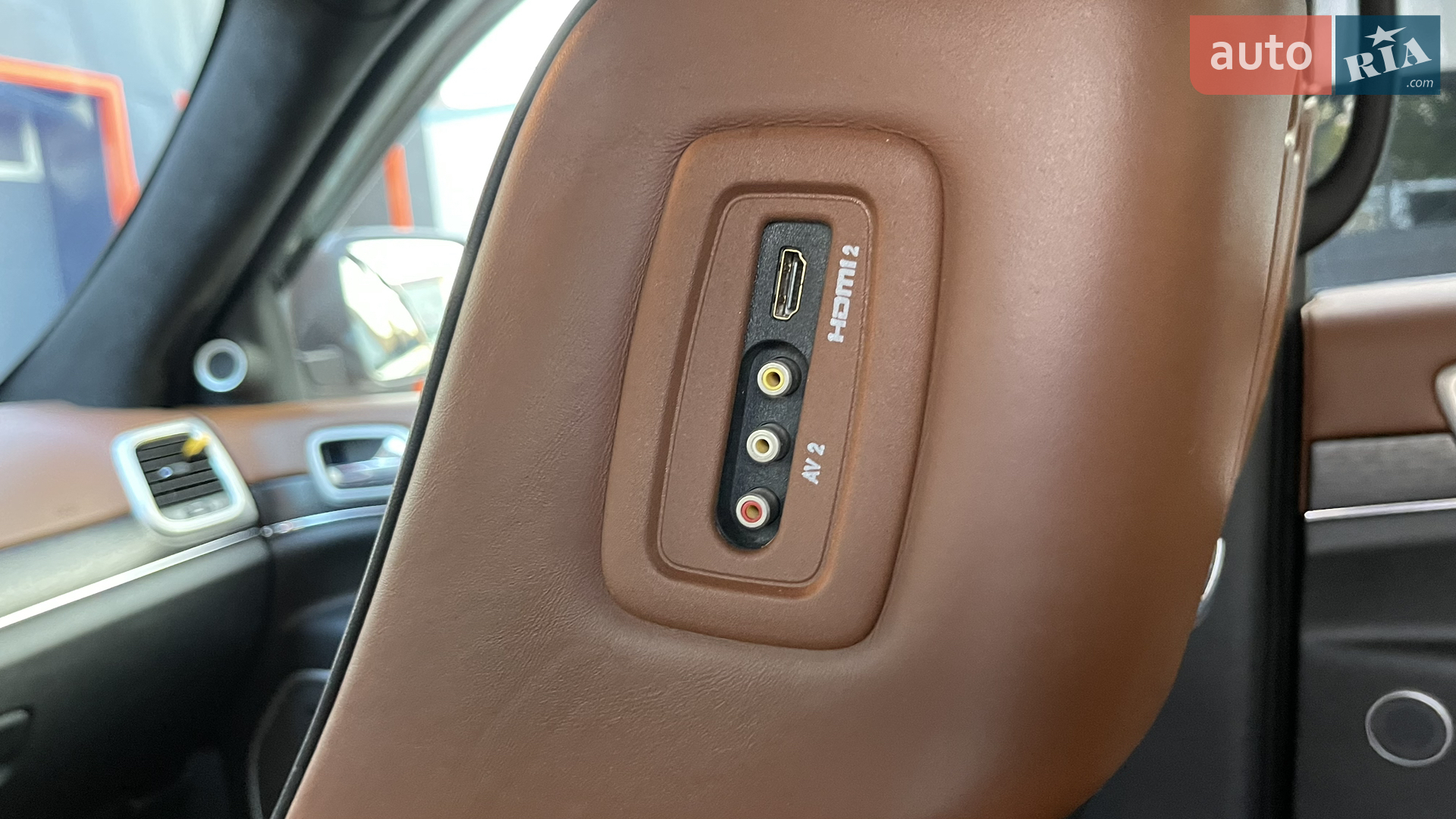 2018 Jeep Grand Cherokee - мініатюра 32