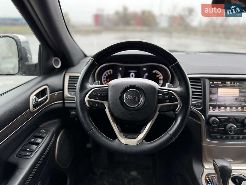Позашляховик / Кросовер Jeep Grand Cherokee 2016 в Києві