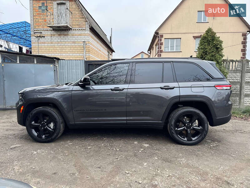 Внедорожник / Кроссовер Jeep Grand Cherokee 2023 в Киеве фото 62 Внедорожник / Кроссовер Jeep Grand Cherokee 2023 в Киеве