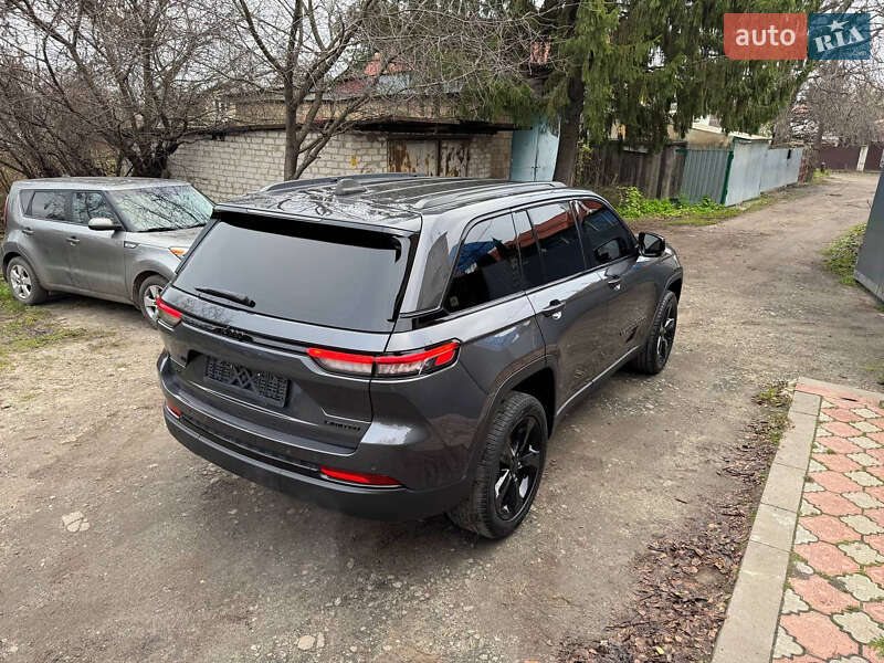 Внедорожник / Кроссовер Jeep Grand Cherokee 2023 в Киеве фото 74 Внедорожник / Кроссовер Jeep Grand Cherokee 2023 в Киеве