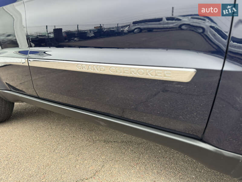 Внедорожник / Кроссовер Jeep Grand Cherokee 2012 в Киеве фото 25 Внедорожник / Кроссовер Jeep Grand Cherokee 2012 в Киеве