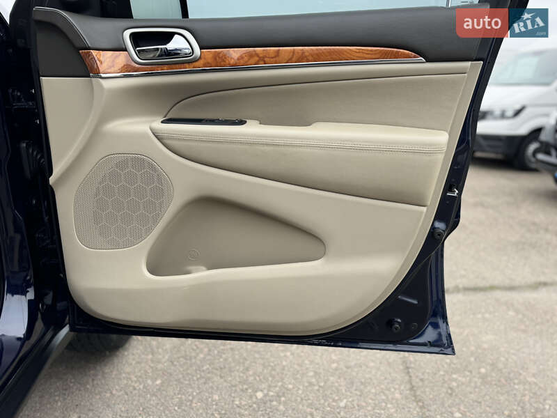 Внедорожник / Кроссовер Jeep Grand Cherokee 2012 в Киеве фото 58 Внедорожник / Кроссовер Jeep Grand Cherokee 2012 в Киеве