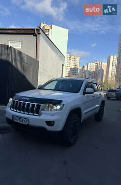 Позашляховик / Кросовер Jeep Grand Cherokee 2011 в Києві