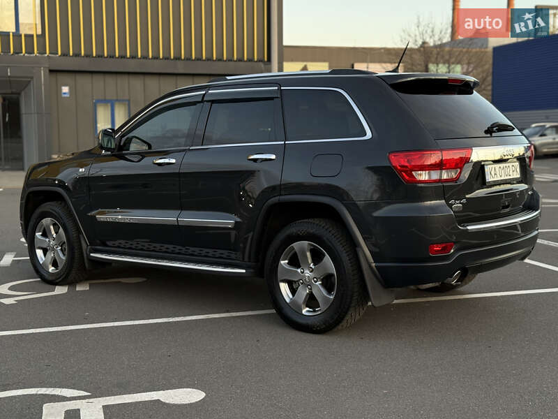 Внедорожник / Кроссовер Jeep Grand Cherokee 2011 в Киеве
