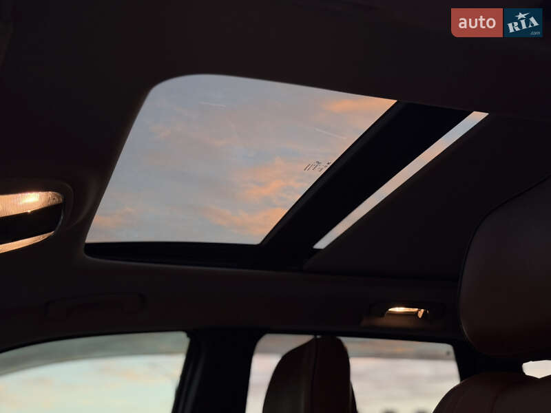 Внедорожник / Кроссовер Jeep Grand Cherokee 2011 в Киеве