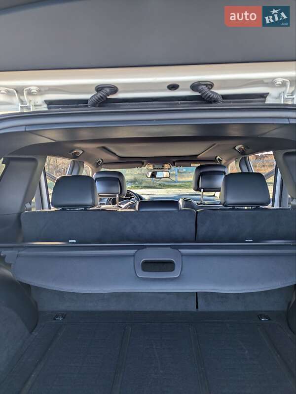 Позашляховик / Кросовер Jeep Grand Cherokee 2015 в Києві фото 31 Позашляховик / Кросовер Jeep Grand Cherokee 2015 в Києві