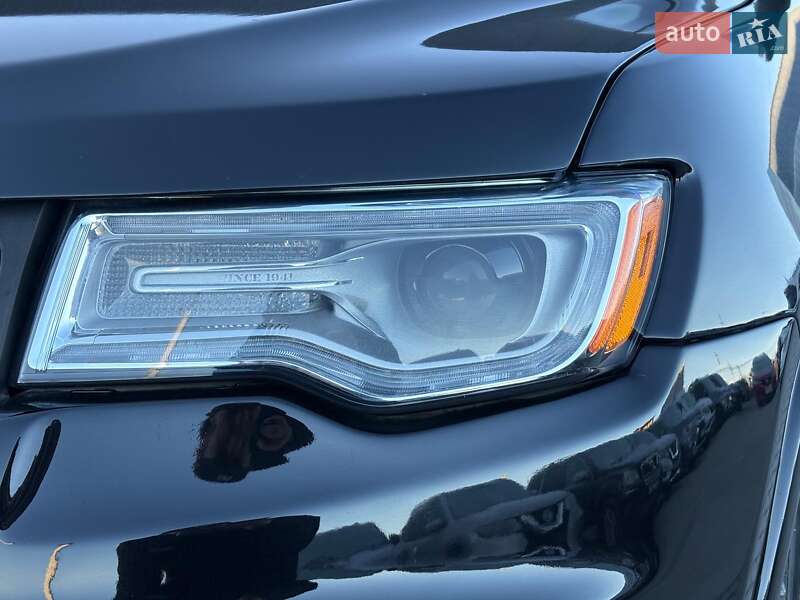 Позашляховик / Кросовер Jeep Grand Cherokee 2018 в Львові фото 14 Позашляховик / Кросовер Jeep Grand Cherokee 2018 в Львові