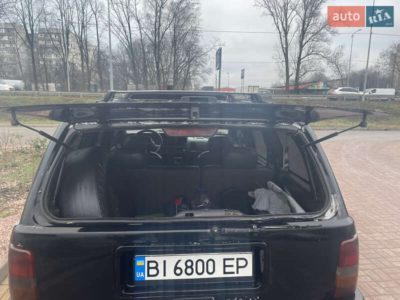 Позашляховик / Кросовер Jeep Grand Cherokee 1997 в Полтаві