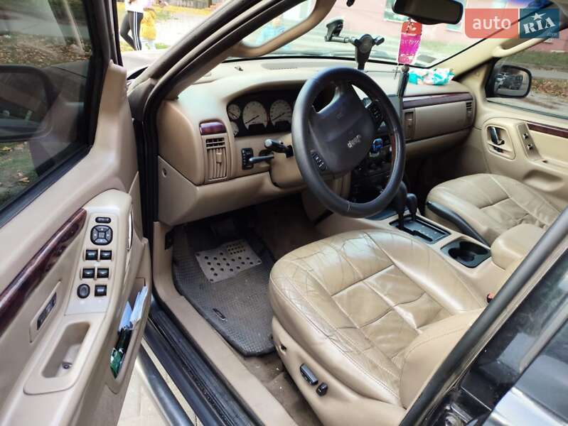 Внедорожник / Кроссовер Jeep Grand Cherokee 2004 в Запорожье