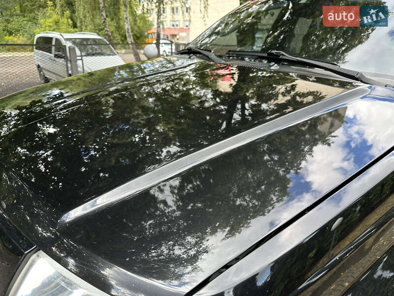 Внедорожник / Кроссовер Jeep Grand Cherokee 2004 в Луцке