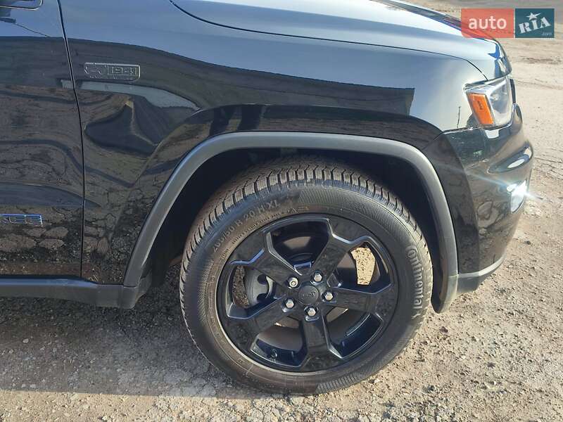 Позашляховик / Кросовер Jeep Grand Cherokee 2018 в Одесі