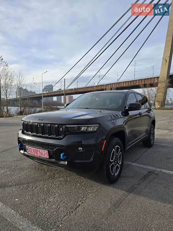 Внедорожник / Кроссовер Jeep Grand Cherokee 2022 в Киеве