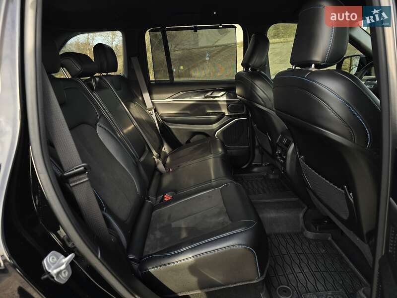 Внедорожник / Кроссовер Jeep Grand Cherokee 2022 в Киеве